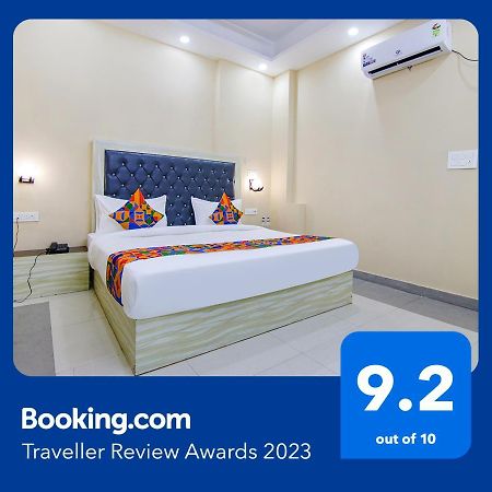 Fabhotel Ashok Vihar - Nr North Campus, Delhi University New Delhi Buitenkant foto